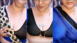 Gadis India Selatan Pamer Payudara Seksi Bugil Di Depan Kamera