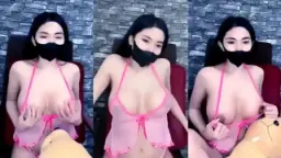 Montoknya Susu Lunna Bikin Goyang