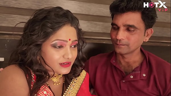 Sahabat Suami Menggoyang Bhabhi India Yang Baru Menikah Dengan Suara Menggoda