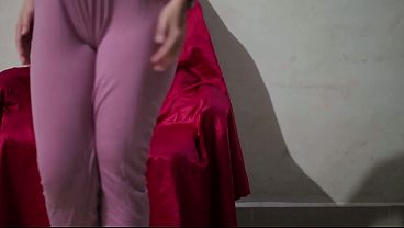Cewek Chindo Pakai Tanktop Satin Genit, Pamer Memek Mesra Di Kamera Bokep Indo Terbaru