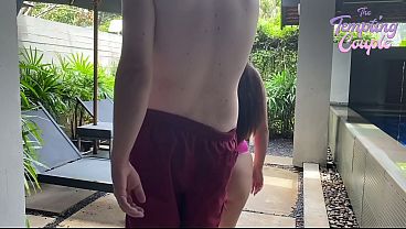 Gadis Thailand Menggoda Klien Bule Bertombak Besar Untuk Oral, Bercinta, Dan Muncrat Deras!