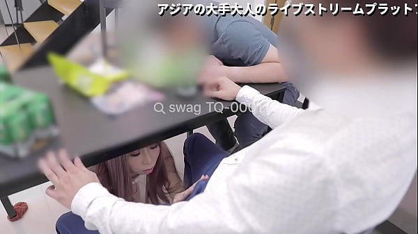 Istri Genit Digoda Di Depan Suami, Adegan Panas Tq-0001 Di Swag.live