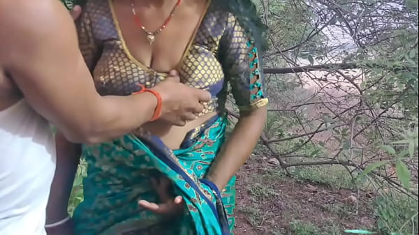 Desi Hot Santhali Bhabhi Outdoor Ngentot Liar