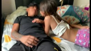 Kakak Tiri Nafsunya Meledak, Gagahi Adik Tiri Saat Ortu Pergi – Kisah Panasnya…