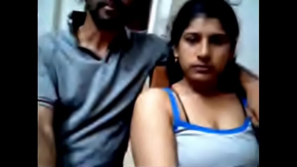 Desi Pasutri Suka Pamer Bugil Di Webcam, Bikin Nonton Makin Greget