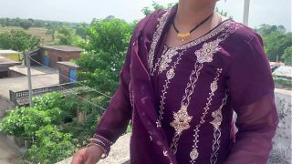 Bhojpuri Desi Bhabhi Ne Apni Chut Aur Jism Ka Pura Maza Diya, Hindi Audio Mein.