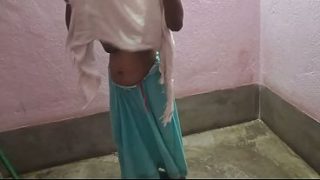 Desi Cewek Super Seksi Siap Ngemut Batang Gede