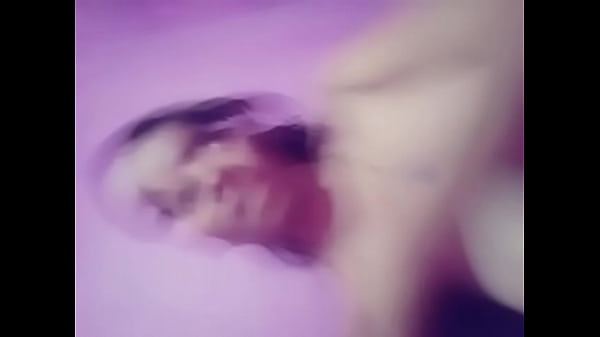 Wanita India, Siap Melepas Sekat, Menggoda Dengan Gerakan Penuh Gairah Dan Sentuhan Panas Yang Bikin Makin Liar.