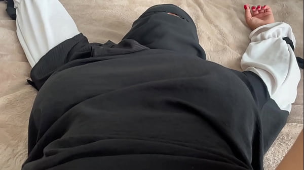 Pembantu Arab Bikin Kliennya Tegang Lihat Memek Sempit Dan Toket Montok