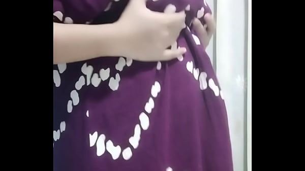 Bu Guru Hijab Pamer Memek Basah, Bikin Ngiler