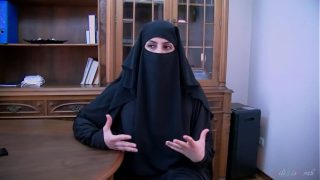 Kesepakatan Abad Ini Ditutup Dengan Ngeseks Bareng Hijab Arab Nakal – Lilimissarab