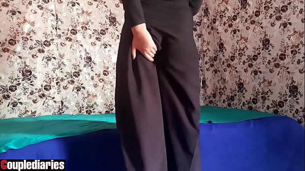 Istri Hijab Arab Lagi Sange Banget, Dia Telpon Selingkuhannya Buat Main