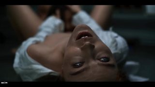Alien Parasit Pengontrol Pikiran Vs Cewek Seksi Yang Siap Digodain.