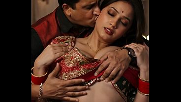 Sangeet Er Raate, Boudir Dudh Gulo Chape Chudlam