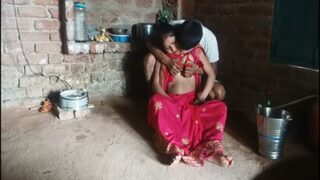 Devar Ngewe Habis-habisan Lubang Memek Bini Kakaknya Di Film Biru Desi