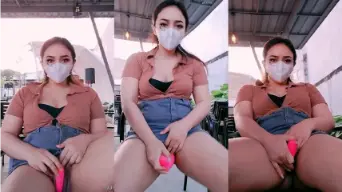 Ravicha Colmek Sampe Bergetar Di Tempat Umum, Gak Tahan Lagi