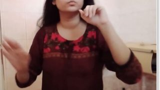 Video Mandi Bugil Bhabhi Desi Berambut Panjang
