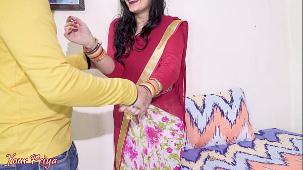 Desi Bhabhi Dicocol Kontol Dalem Sambil Blowjob Basah, Video Ngentot Paling Panas.
