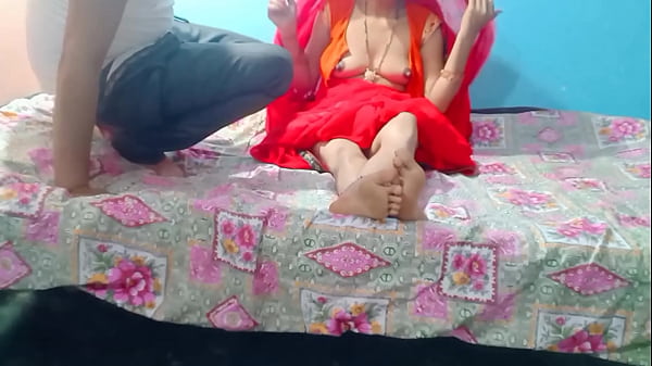 Bhaabi Ke Petticoat Utha Diya Jab Ghar Mein Koi Nahi Tha, Devar Ke Saath Masti Mein.