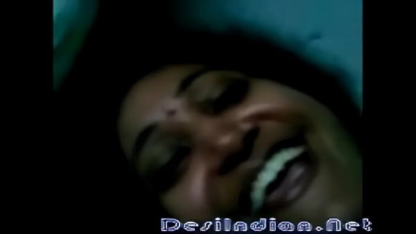 Desi Cute Telugu Aunty Bikin Makin Greget, Pingin Gigit