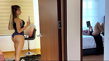 Ibu Mertua Seksi Terangsang Colmek Dengerin Erangan Dari Kamar Sebelah!