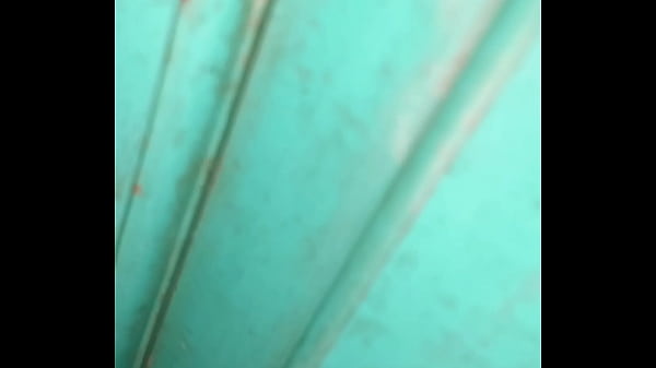 Lihat Istri Tetangga Kos Yang Sengaja Buka Pintu Kamar Pas Suaminya Pergi Kerja, Langsung Diajak Main Di Ranjang.