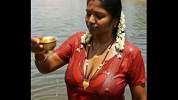 Desi Bhabhi Ai, Bikin Lo Makin Greget Tiap Liat Gerakannya.