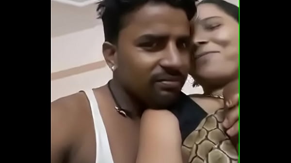 Desi Tante Montok, Toket Gede Ditekanin Makin Ngeces