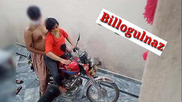 Hot Xxx Dikocok Temen Di Atas Motor, Suara Desahan Hindi Bikin Makin Basah
