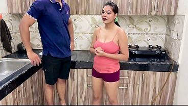 Cewek India Tiri, Memeknya Lebih Rapet Dari Istri Sendiri.