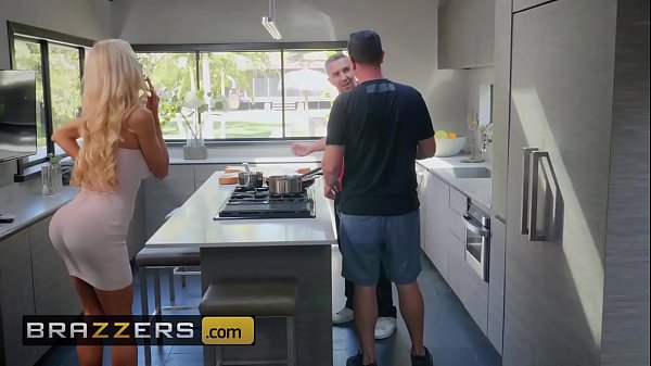 Istri Tetangga Nge-blow Paksa Suami Orang Sampe Tembak, Courtney Taylor & Keiran Lee – Tangan Manis Bikin Merem Melek