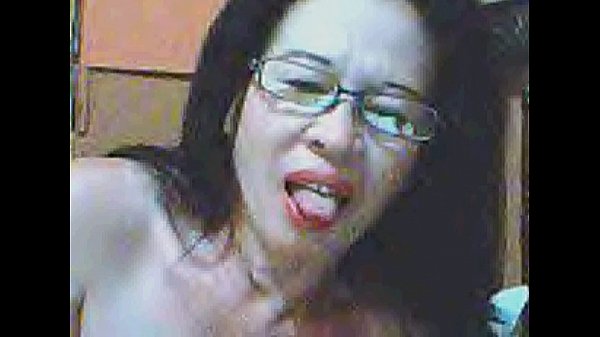 Filipina Colokan Webcam, Goyang-goyang Bikin Makin Panas