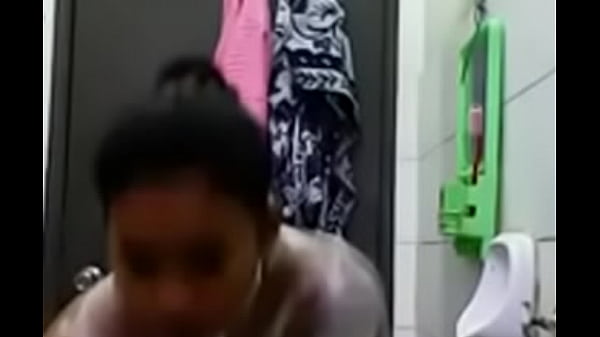 Narsis Abis, Mukanya Pasrah, Goyangin Pantat Kayak Mau Pecah