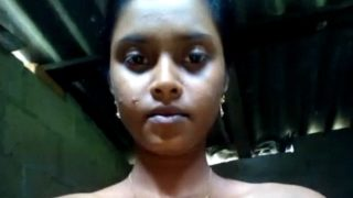 Bokep Desi Kampung, Goyangin Pantat Gede Telanjang Bulat.