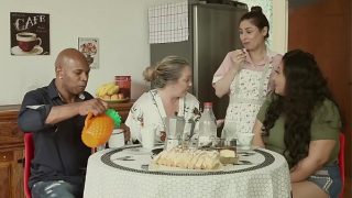Rumah Mesum – Suami Di Tandukin, Mama Nakal, Pembantu Gila Berseksuan Sama Semua | Emme White, Alessandra Maia, Agatha Ludovino, Capoeira