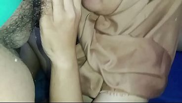 Teman Sendiri, Istrinya Minta Digenjot – Update – Istri Teman Minta Di Entot