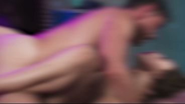 Nonton Cewek Rusia Brunette Seksi Pakai Fishnet Digoyang Kontol Besar Di Semua Posisi Panas