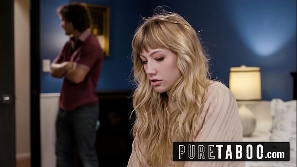 Blonde Gadis Manis Ivy Wolfe Ngerasain Pertama Kali Sama Sepupu Tiri, Bikin Basah