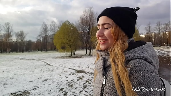 Bella Mur Digojlok Demi Duit, Cewek Rusia Murahan!