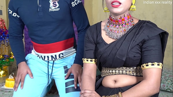 Nih Bokep India, Nyepongin Ibu Tiri Pas Ultah, Desi Hot Banget