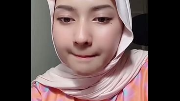 Jilbab Colmek Di Live, Basah Semua Ngacengin